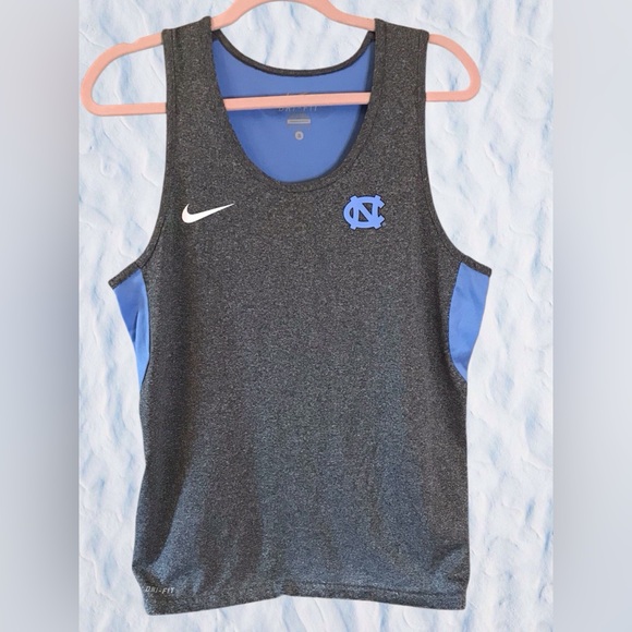 Nike Tops - Nike Dri-Fit North Carolina Tar Heels gray sleeveless tank shirt Women’s Small‎